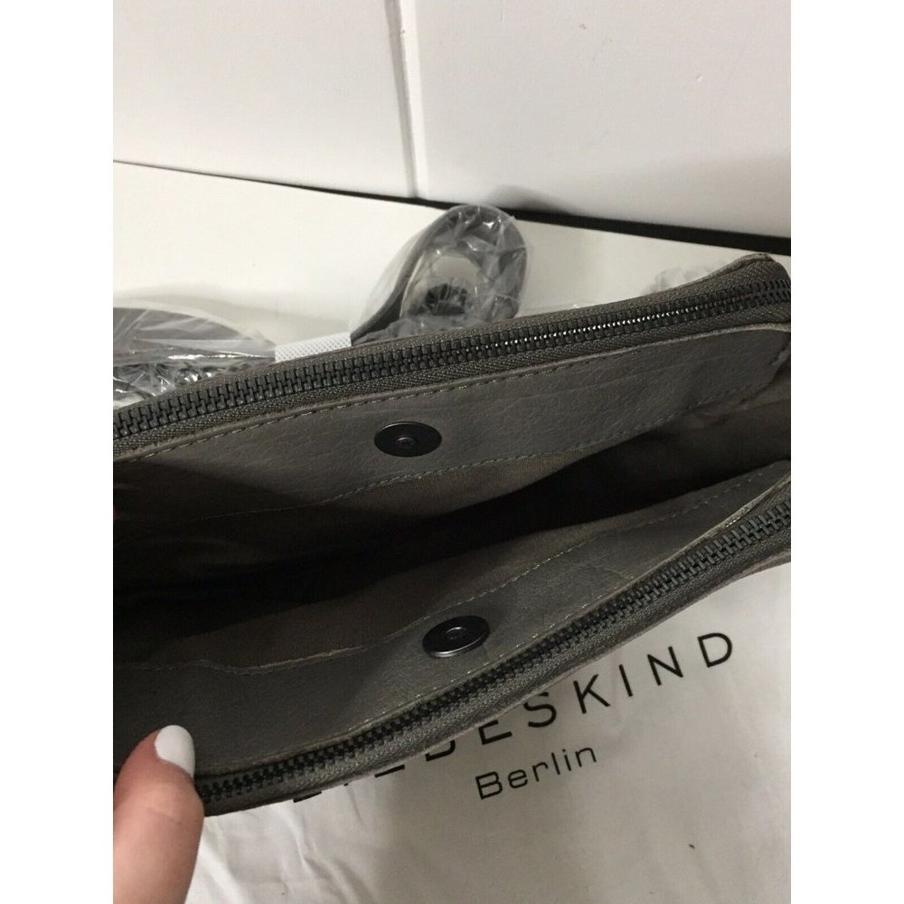 NWT liebeskind berlin small Crossbody handbag Annett Grey Leather Zip Detail - Picture 5 of 9